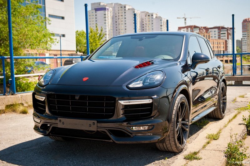 Porsche Cayenne Turbo 2015