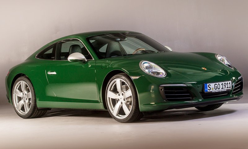 Porsche 911 Carrera зеленый