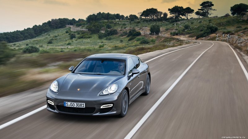 Porsche Panamera Turbo s 2011