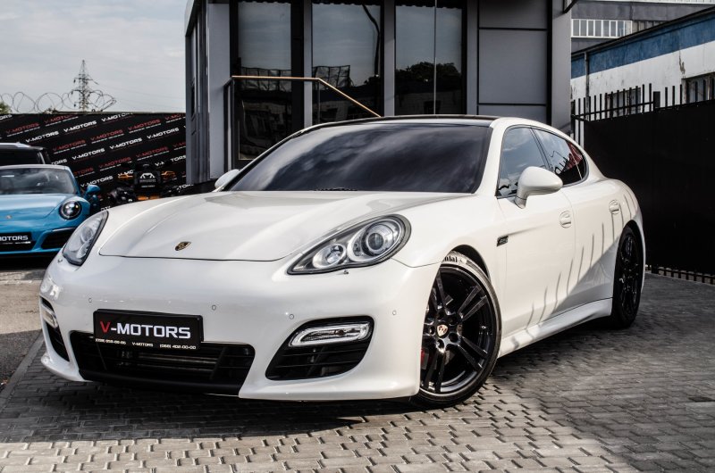 Porshe Panamera 4s 2011