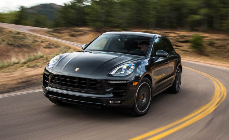 Porsche Macan 911