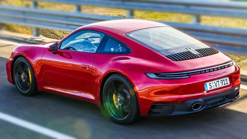 Porsche 911 GTS 2022