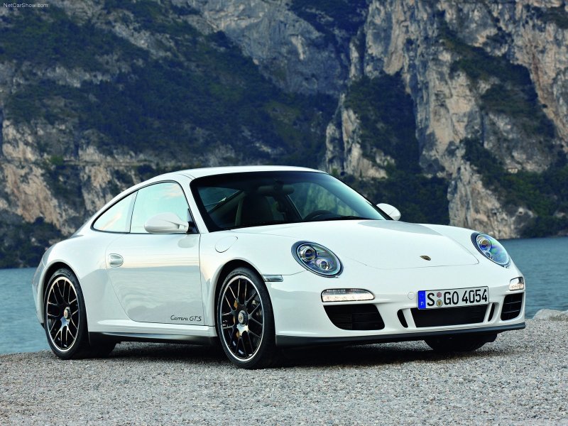 Порше 911 Каррера GTS