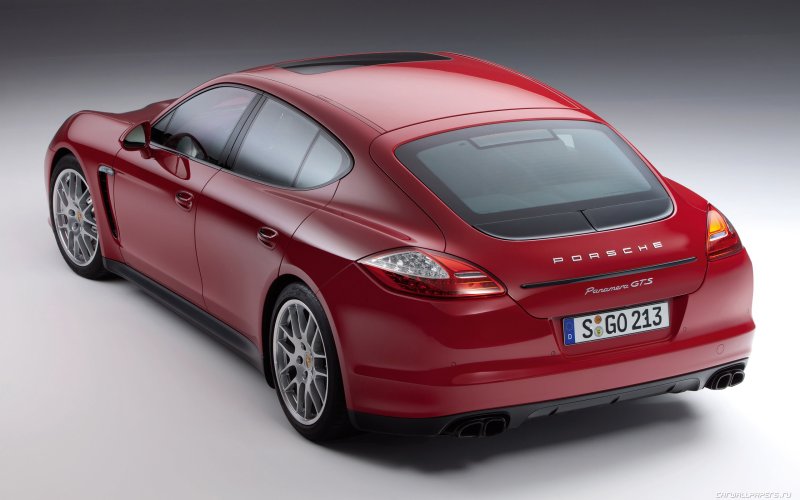 Porsche Panamera GTS 2011
