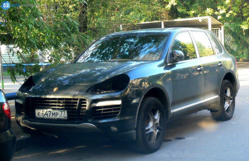 Porsche Cayenne 2008 без фар