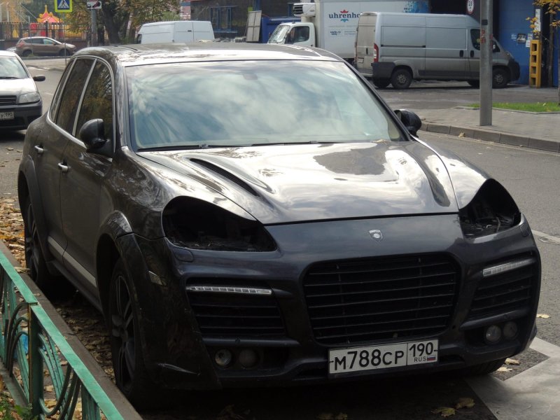 Porsche Cayenne 2008 без фар