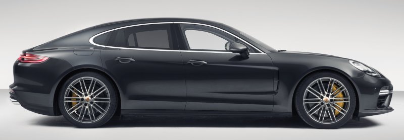 Porsche Panamera сбоку