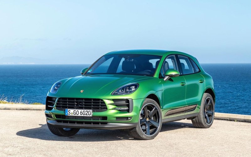 Porsche Macan зеленый