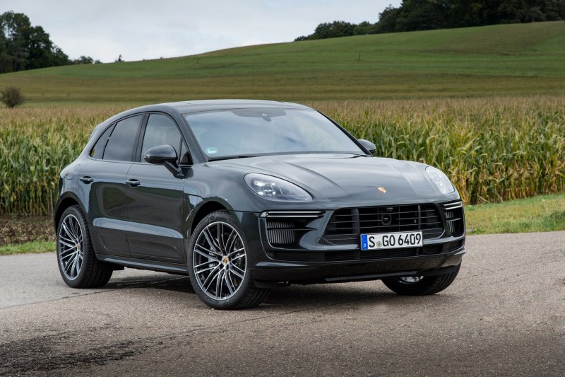 Porsche Macan Turbo s 2020