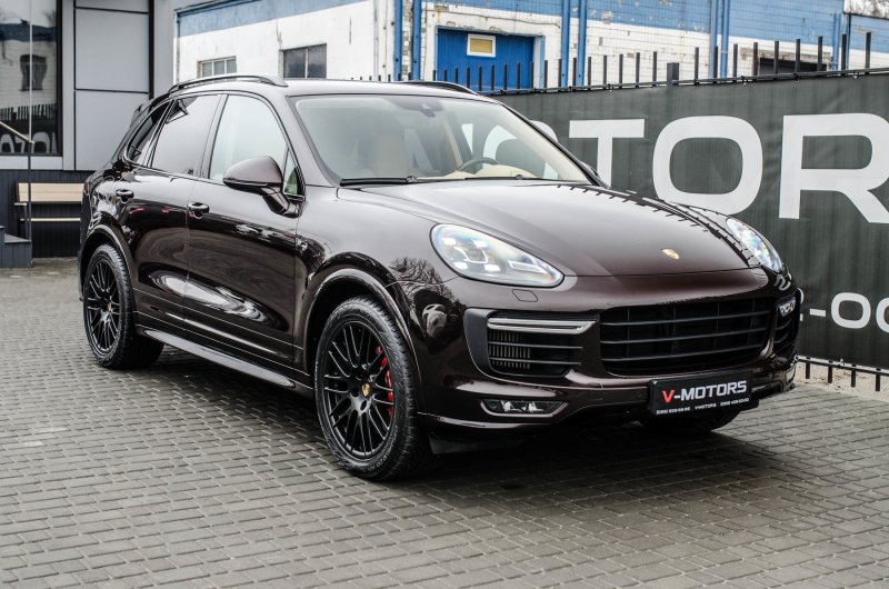 Порше Кайен GTS 2015