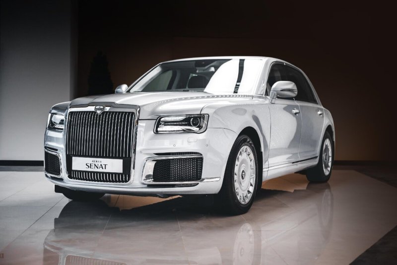 Машина Аурус s600