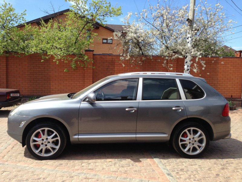Porsche Cayenne 2004