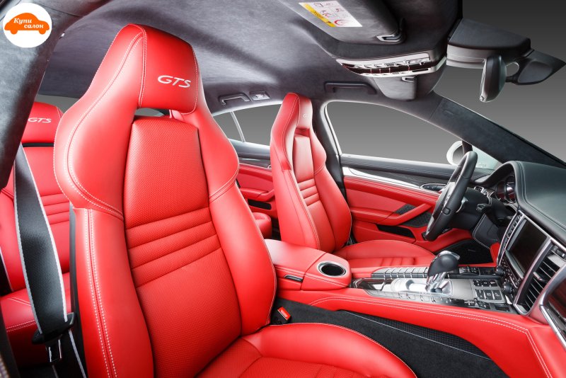 Porsche Panamera красный салон