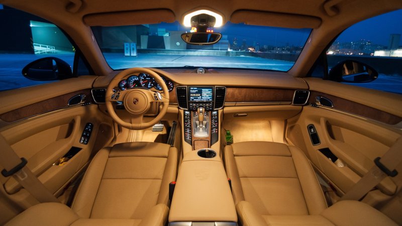 Porsche Panamera Turbo s салон