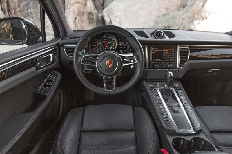 Porsche Macan Turbo s салон