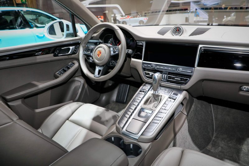 Porsche Macan 2021 салон