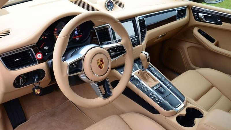 Porsche Macan 2021 салон