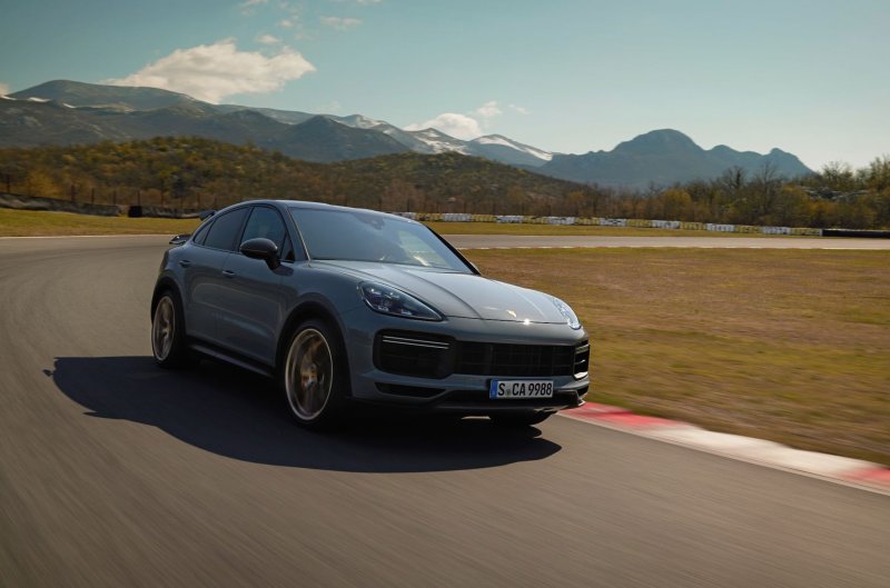 Porsche Cayenne Turbo 2022