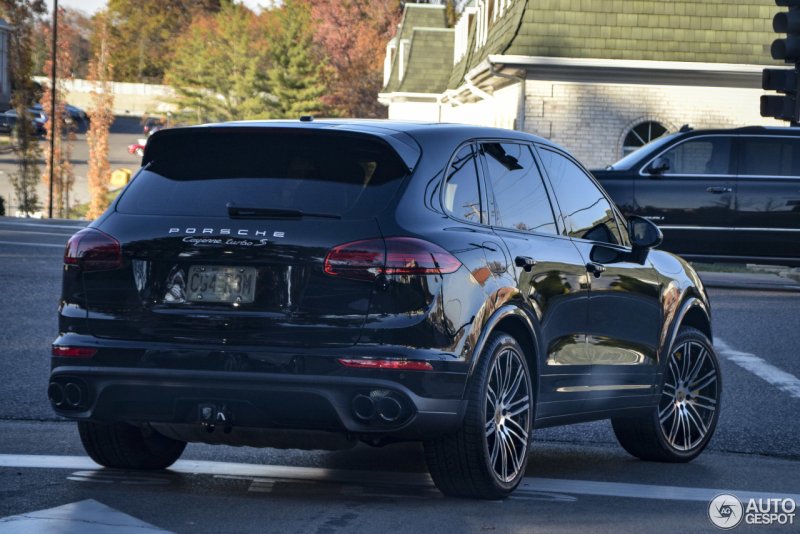 Cayenne Turbo s 958