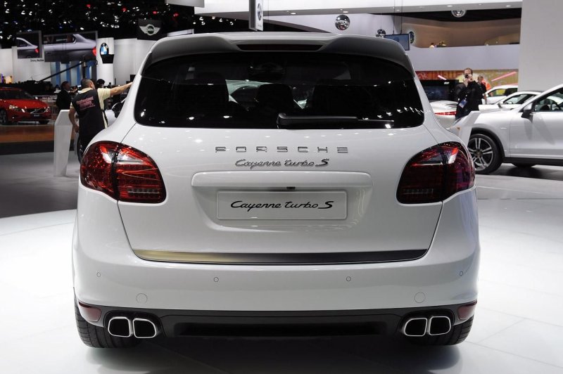 Porsche Cayenne Turbo 2013