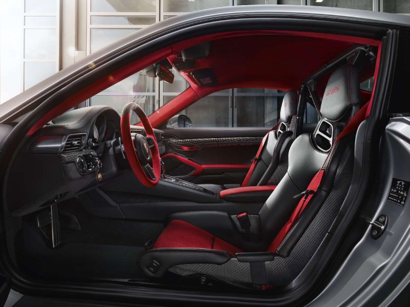 Порше 911 gt2 RS салон