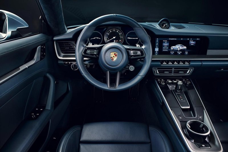 Porsche 911 Carrera 2019 салон