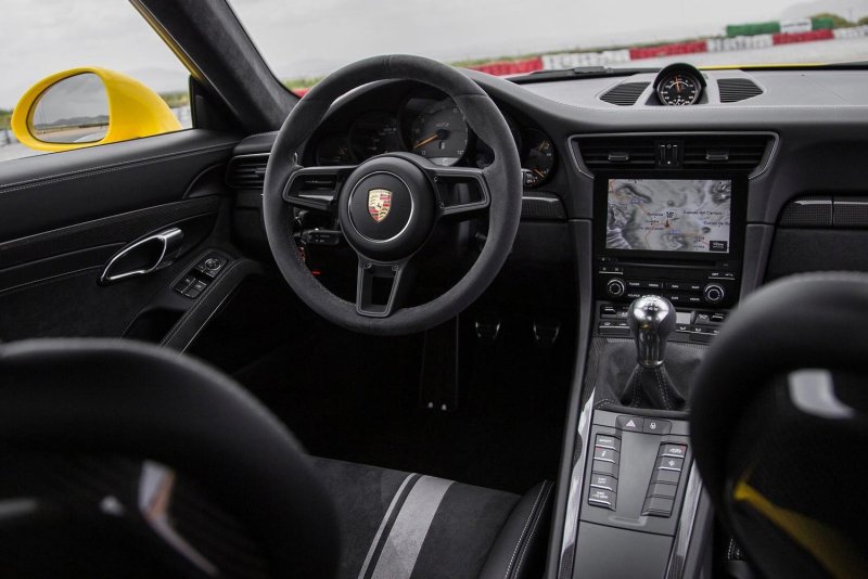 Порше 911 2017 салон