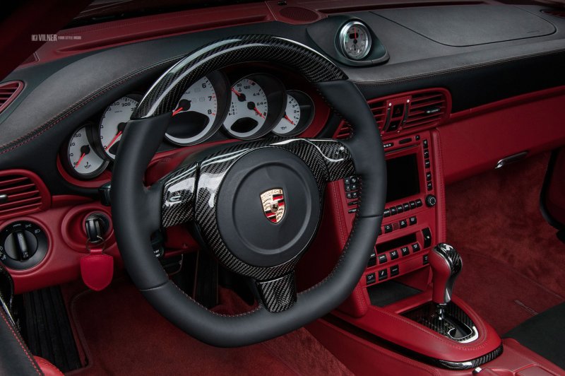 Porsche 911 Turbo салон