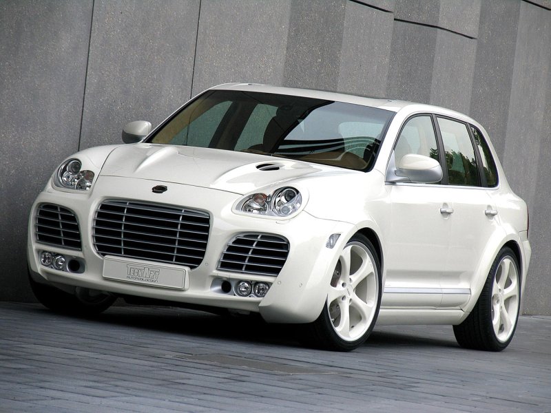 Porsche Cayenne Magnum