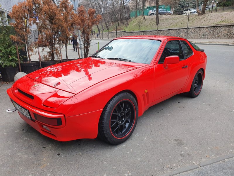 Porsche 924, 1984