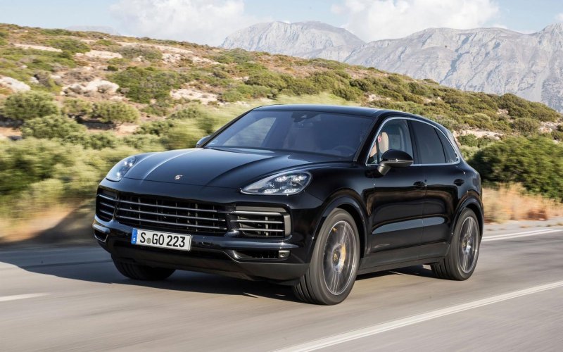 Porsche Cayenne 2017 черный
