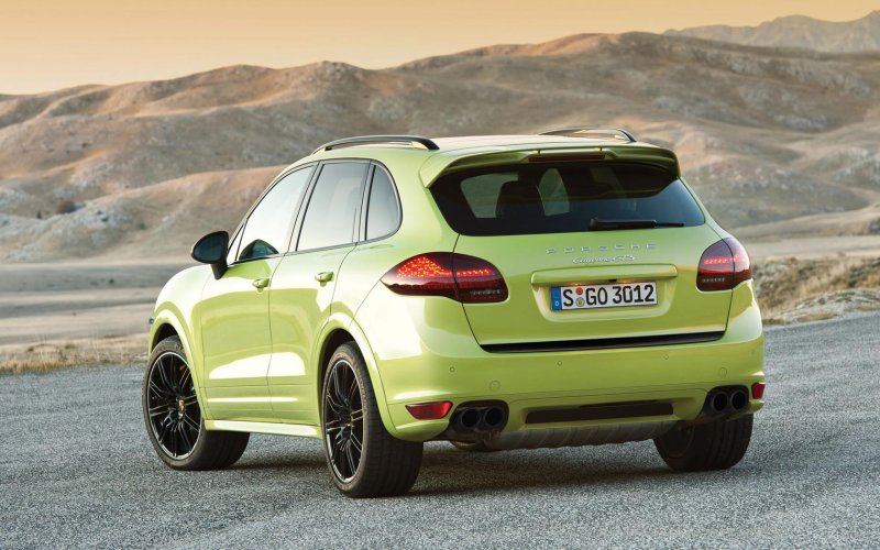 Porsche Cayenne GTS 2013