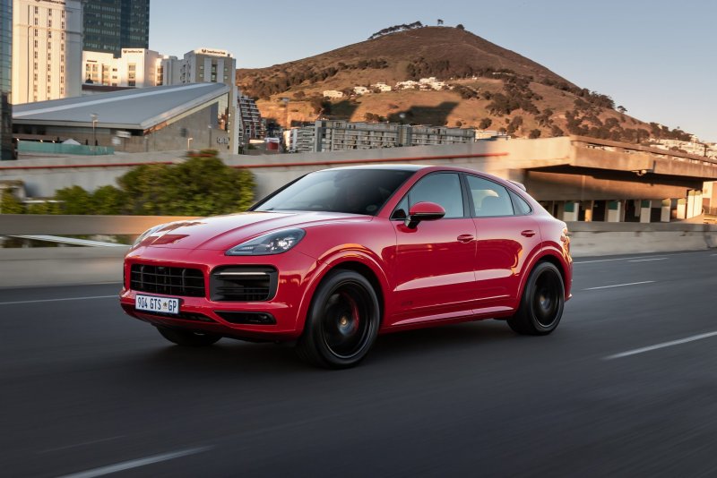 Порше Кайен GTS