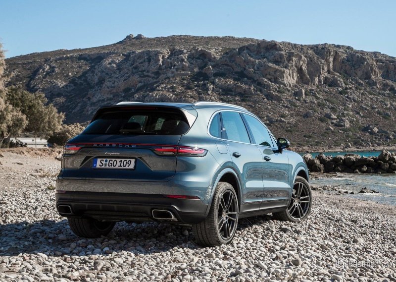 Porsche Cayenne Biscay Blue
