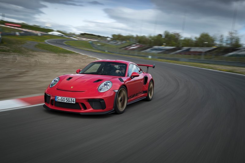 Порше 911 гт3 РС 2019