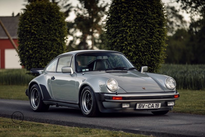 Porsche 911 Turbo 3.0 (930)