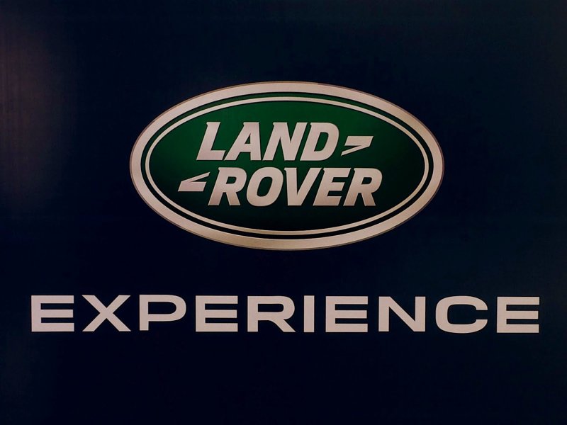 Land Rover логотипа Эволюция