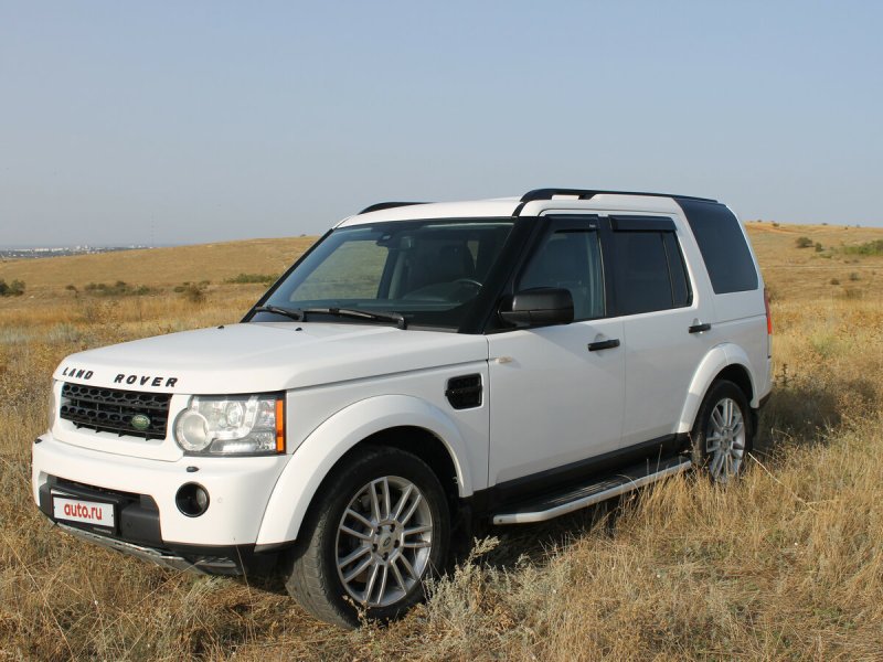 Land Rover Discovery 4 White