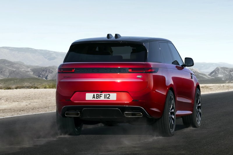 Range Rover Sport SVR 2023