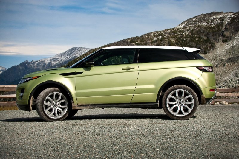 Range Rover Evoque зеленый