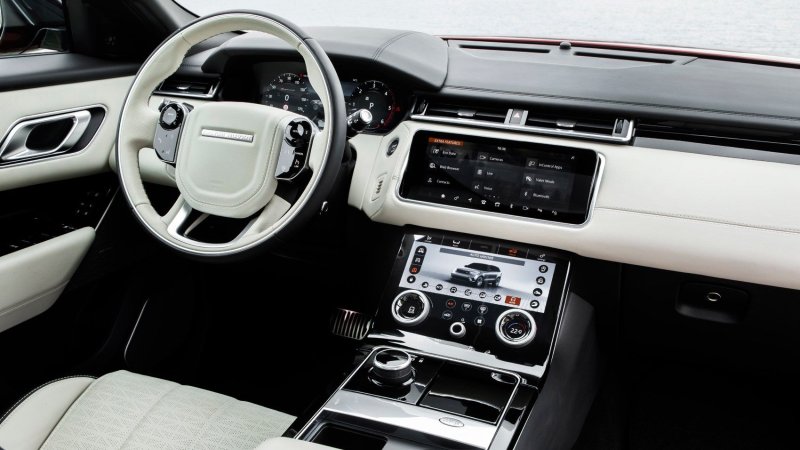 Range Rover Velar салон