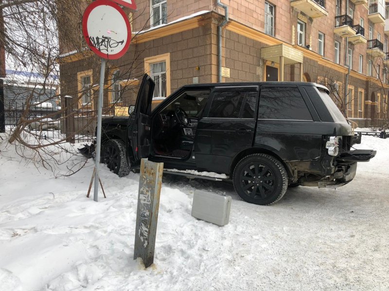 ДТП С Рендж ровером в Новосибирске