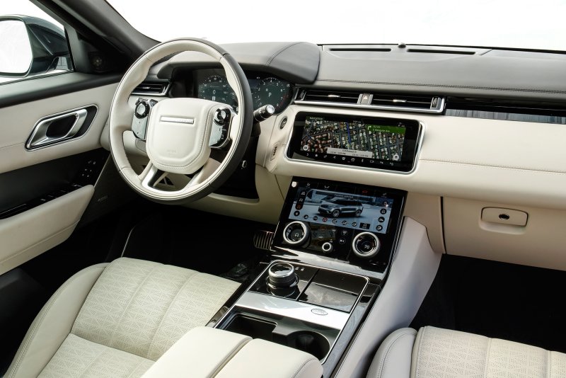 Range Rover Velar салон