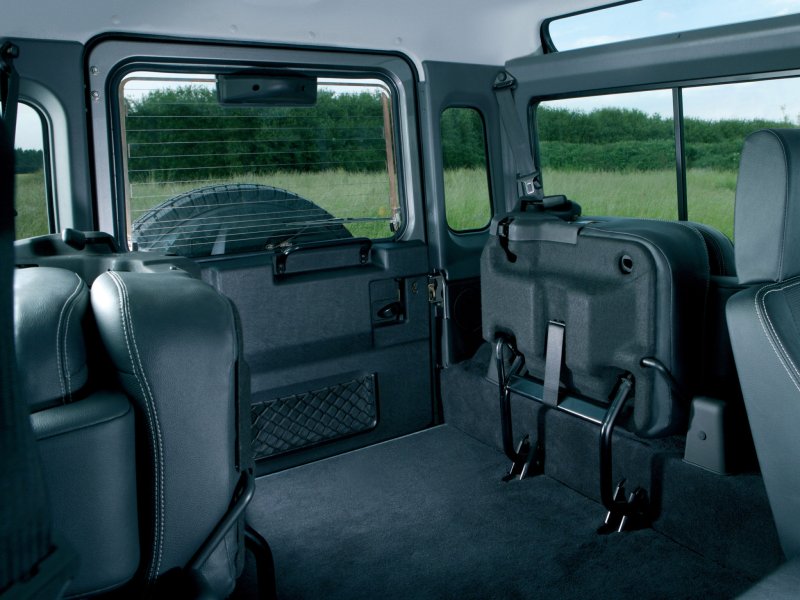 Land Rover Defender 90 Interior