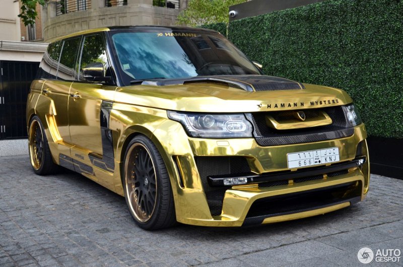 Range Rover Gold