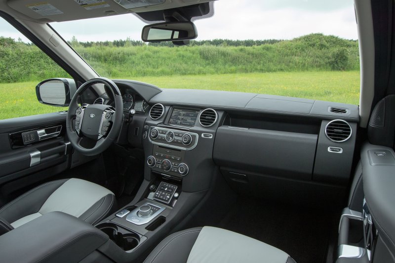 Land Rover Discovery 4 Interior