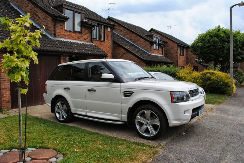 Range Rover Sport 2010 белый