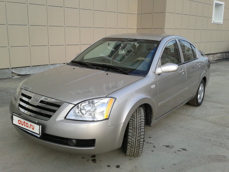 Машина Chery fora a21