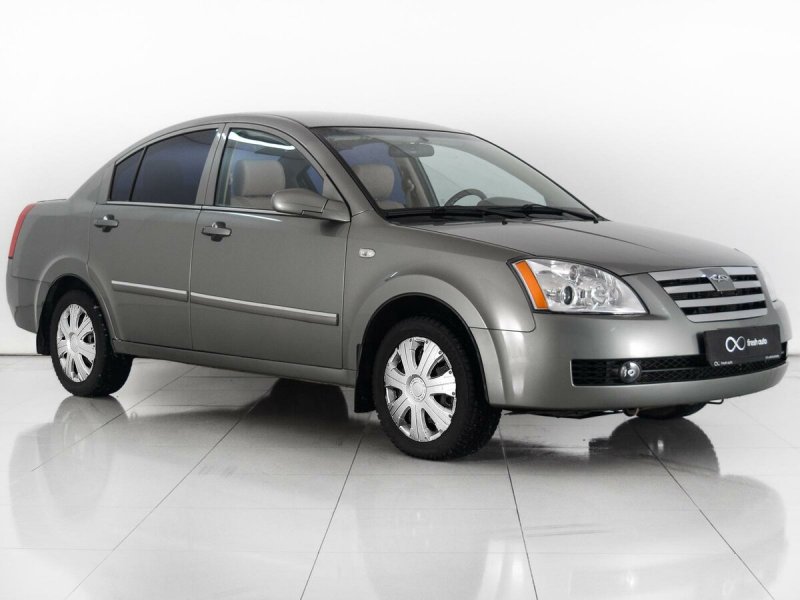 Машина Chery fora a21
