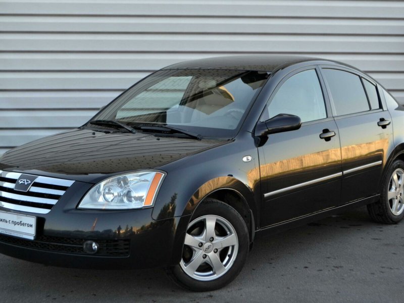 Машина Chery fora a21